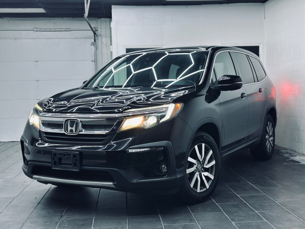 Crystal Black Pearl 2019 Honda Pilot SUV / Crossover Front-Wheel Drive Automatic